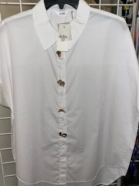 Dalin White Short-Sleeve Button-Front Shirt with Gold Accents